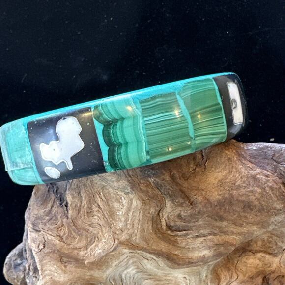 Vintage Malachite Inlay Green Stone 2.7 Oz Bangle Bracelet 1/2” Wide - Picture 2 of 9